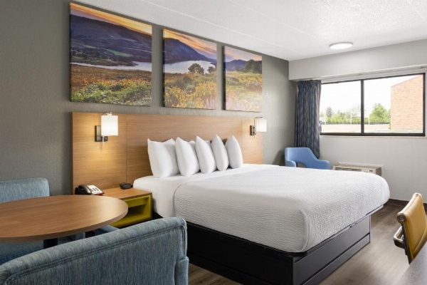 Days Inn by Wyndham Columbus Worthington image 28